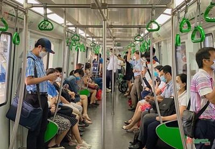  Phần lớn hành khách lên, xuống tàu tập trung ở các nhà ga như Thái Hà, La Thành, Cát Linh, Hà Đông... bởi nơi đây tập trung nhiều cơ quan, công sở. 