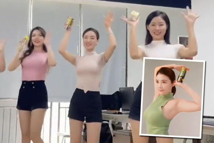 Công ty đồ uống Trung Quốc liên tiếp vướng vào tranh cãi vì cho rằng sữa dừa của họ giúp phụ nữ tăng kích cỡ vòng một. Ảnh: SCMP.