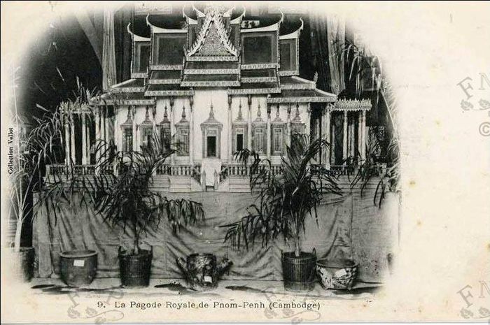 Gian hàng Campuchia, hình ảnh triều đình Phnom Penh