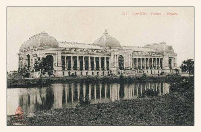 Tòa đại cung của đấu xảo 