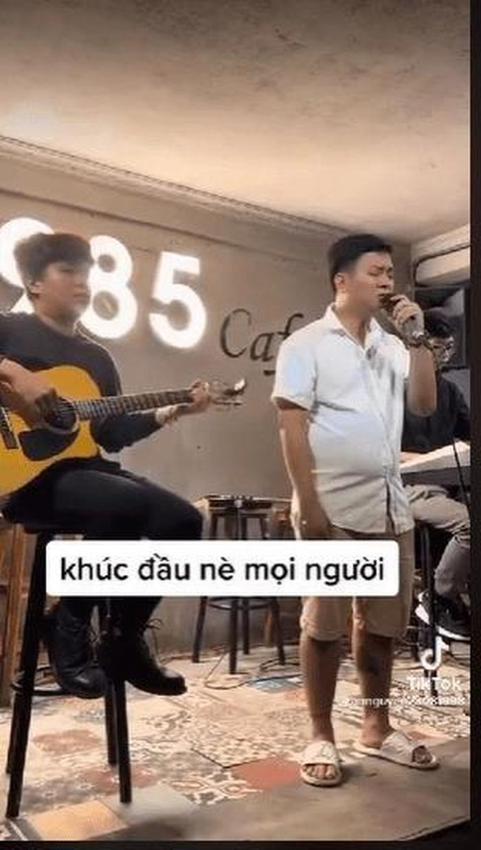 Ngoại hình hiện tại của Hoài Lâm so với thời đỉnh cao sự nghiệp. Ảnh: FBNV.