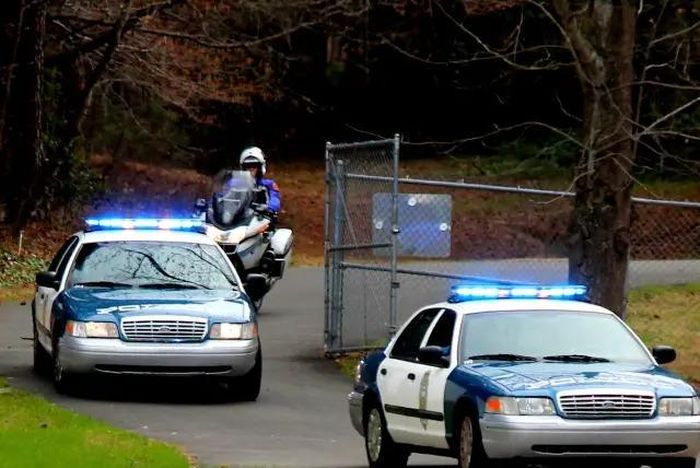 Cảnh sát phong tỏa hiện trường vụ nổ súng ở thành phố Raleigh, Mỹ.