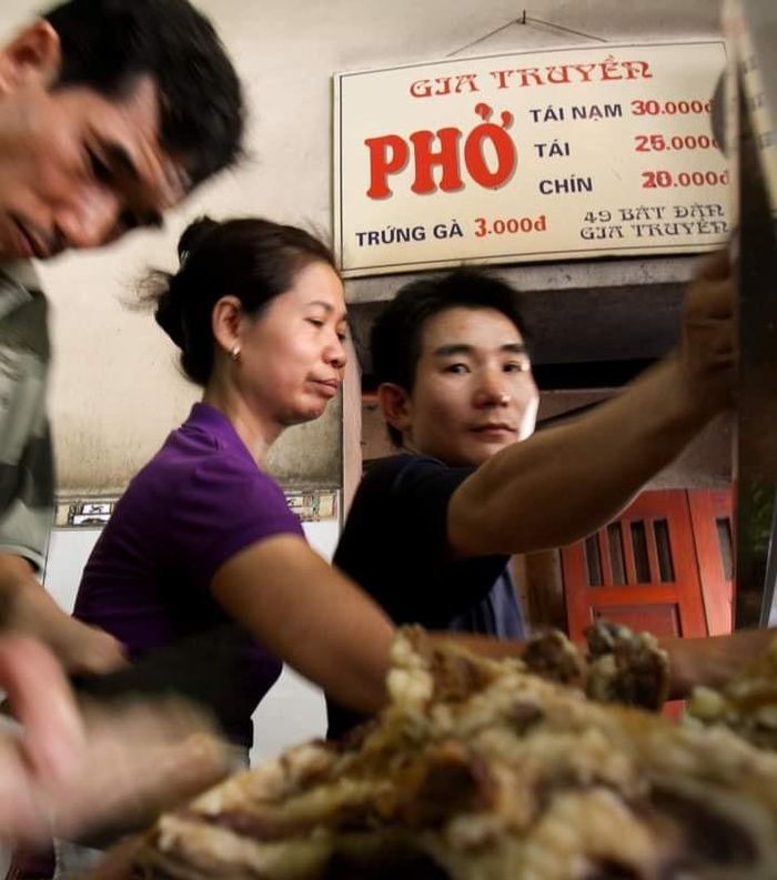 Năm 2010, giá phở đã tăng lên 20.000, 25.000 và 30.000