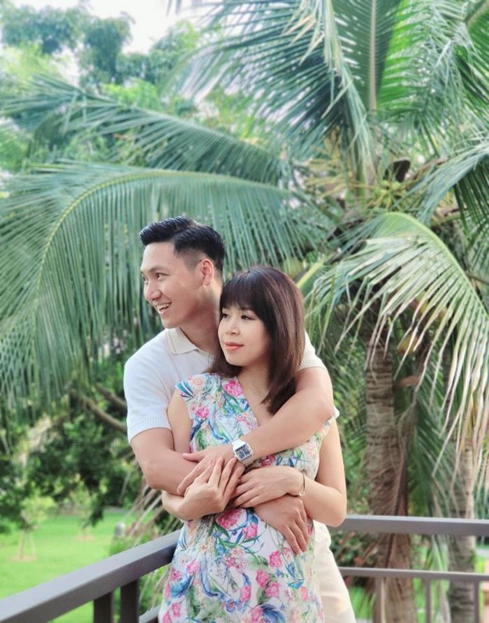 Dù bận rộn với công việc nhưng Mạnh Trường cố gắng tranh thủ thời gian đưa vợ con đi du lịch khắp nơi.