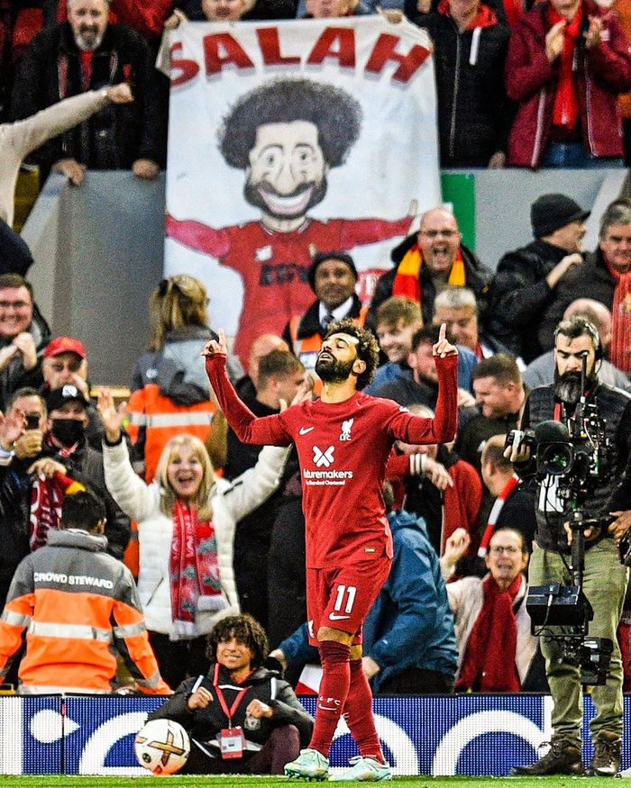 Salah trở thành người hùng của Liverpool