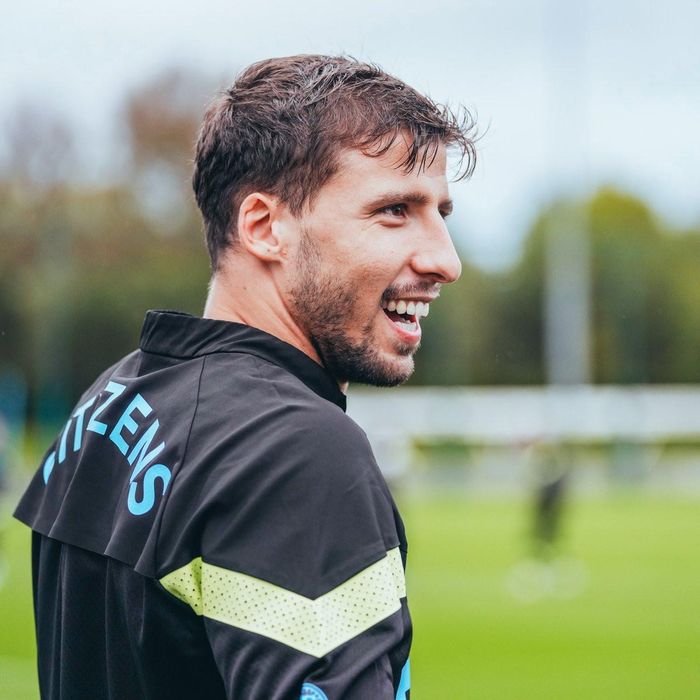 Dàn sao Man City tự tin hành quân đến Anfield