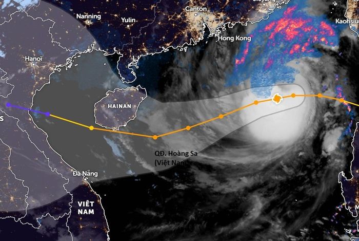  Hình ảnh vệ tinh của bão Nesat và đường đi của bão theo mô hình dự báo của châu Âu. Ảnh: Zoom Earth. 