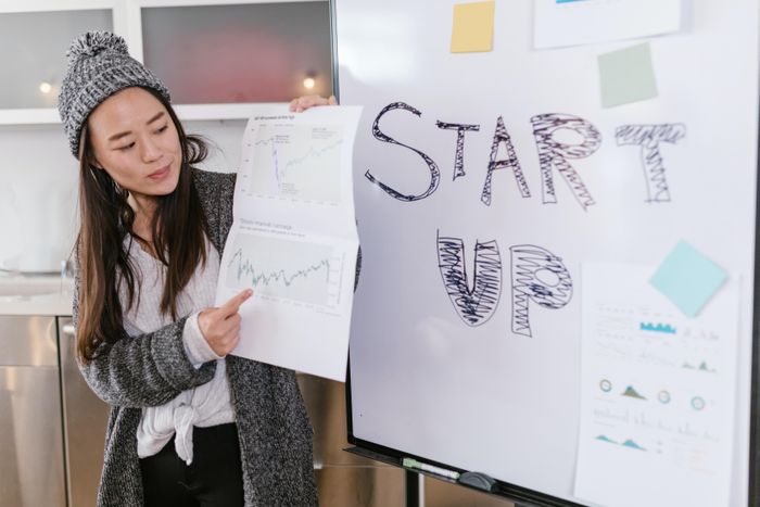 Đừng ngại tìm công việc mới nếu bạn thấy cần thiết. Ảnh: Rodnae Production/Pexels.