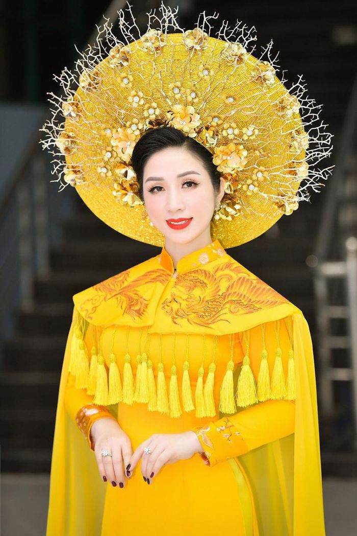 Nghệ sĩ Phương Nga say mê sống, làm việc và cống hiến hết sức mình
