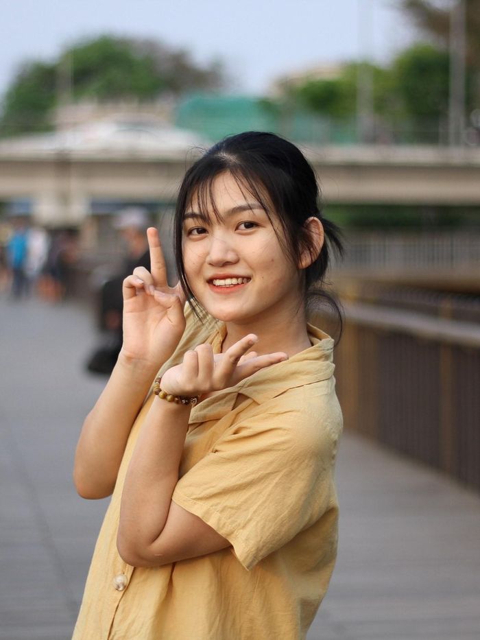  Khi gặp áp lực về tiền bạc, Hải Lý thường tắt mạng xã hội, tìm nơi yên tĩnh để tìm hướng giải quyết. 