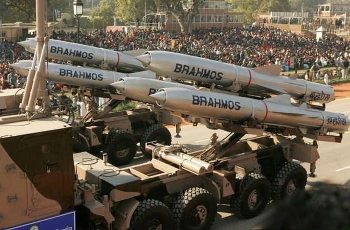 Tên lửa BrahMos của Ấn Độ. (Ảnh: Reuters)
