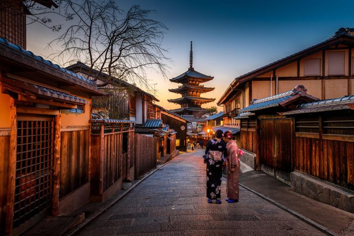  Du khách cần cung cấp lịch trình cụ thể trong thời gian ở Nhật. Ảnh: Sorasak/Unsplash. 