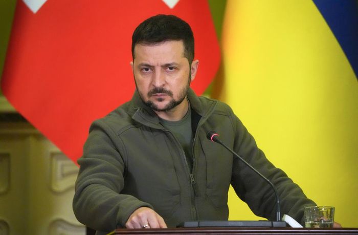 Tổng thống Ukraine Volodymyr Zelensky, tham dự một cuộc họp báo với Tổng thống Thụy Sĩ Ignazio Cassis tại Kiev, Ukraine, ngày 20/10/2022. Ảnh: AP