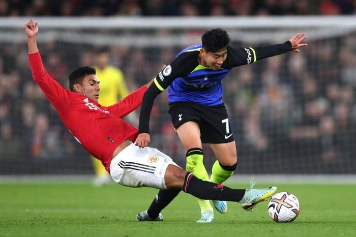  Casemiro có khả năng cắt bóng và giúp MU thay đổi trạng thái tấn công. 