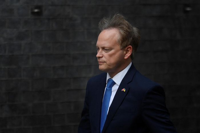  Ông Grant Shapps cho rằng việc nước Anh có thủ tướng gốc Ấn đầu tiên không phải điều gì đó quá bất ngờ. Ảnh: Reuters. 