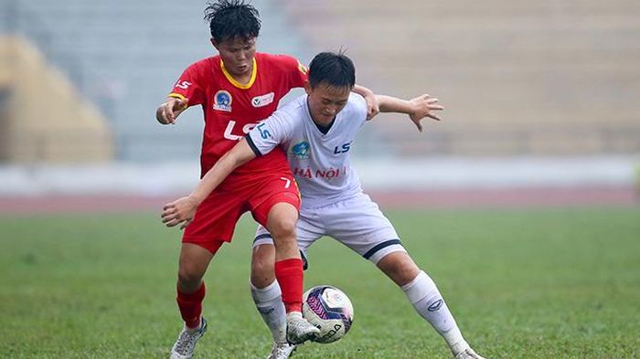 Bích Thùy ấn định chiến thắng 2-1 cho TPHCM 1 chiều 26/10. Ảnh: AN