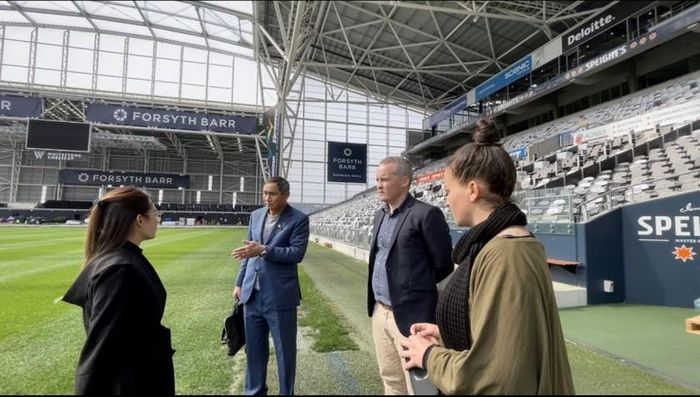 HLV Mai Đức Chung khảo sát các sân thi đấu VCK FIFA World Cup nữ 2023 tại New Zealand