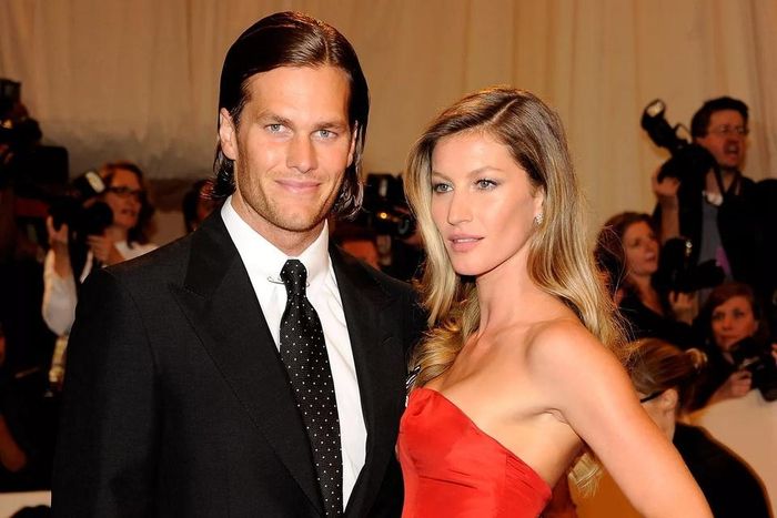 Tom Brady và Gisele Bundchen bên nhau hơn một thập kỷ.