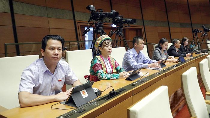 Đoàn đại biểu Quốc hội Hà Giang tại Kỳ họp thứ Tư. Ảnh: Hồ Long