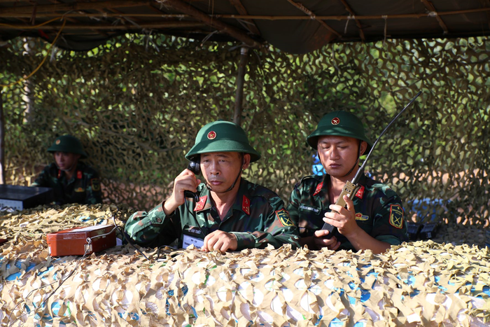 Bảo đảm thông tin liên lạc thông suốt.