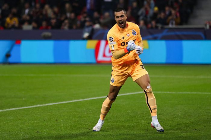 Diogo Costa là ưu tiên của MU