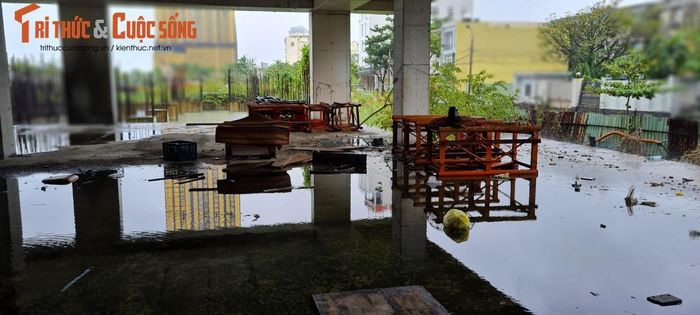 Khu "đất vàng" bên bờ sông Hàn chưa biết bao giờ mới hồi sinh.