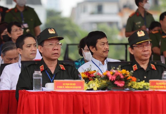 Lãnh đạo TPHCM tham dự buổi diễn tập. 