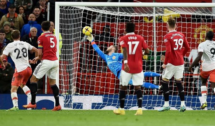 De Gea cứu thua cực đỉnh