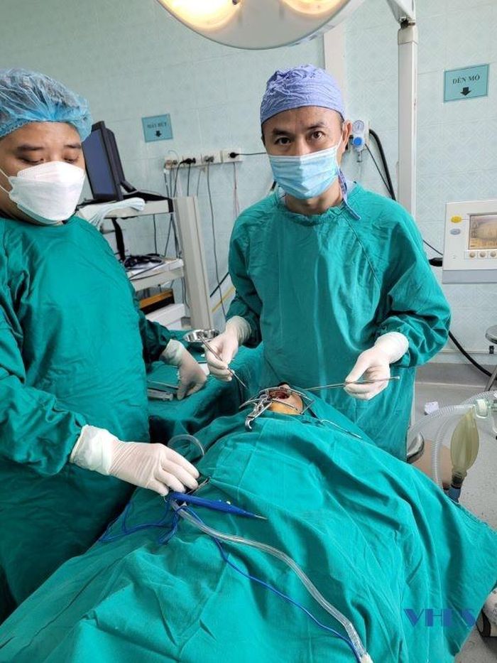 Một ca phẫu thuật của bác sỹ Thoan.