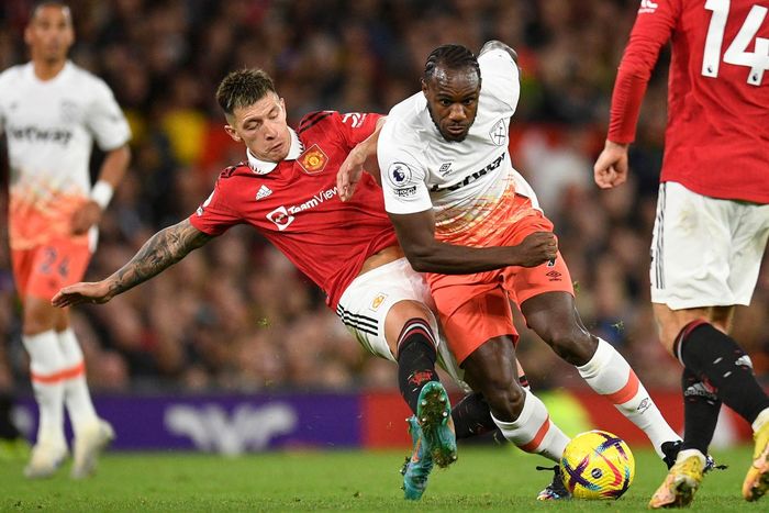 Martinez vẫn thi đấu ấn tượng ở trận thắng của MU trước West Ham