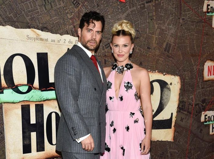 Henry Cavill và Millie Bobby Brown tại buổi premiere