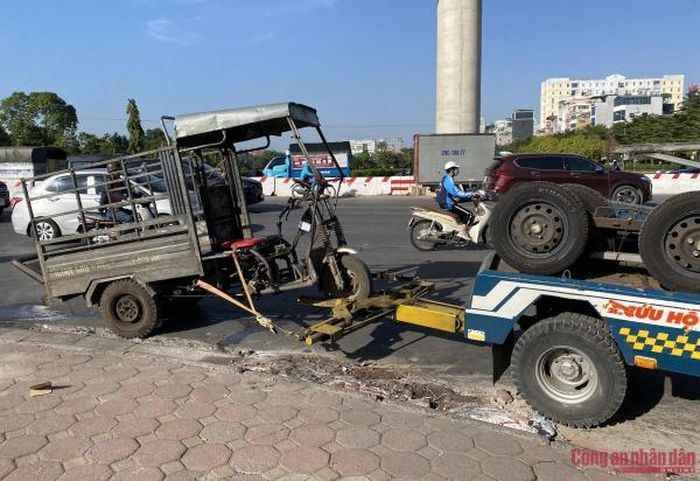 Phương tiện vi phạm được đưa về bãi giữ.