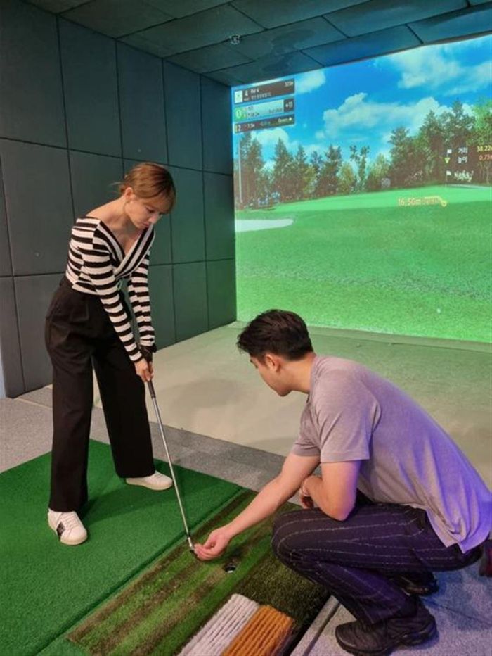 Tập golf rất căng thẳng ở Hàn Quốc