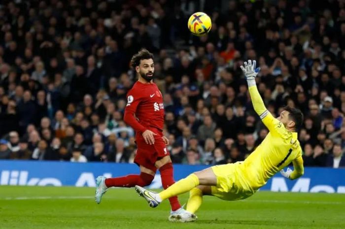 Salah ghi cú đúp giúp Liverpool có chiến thắng đầu tiên trên sân khách tại Ngoại hạng Anh mùa này. 