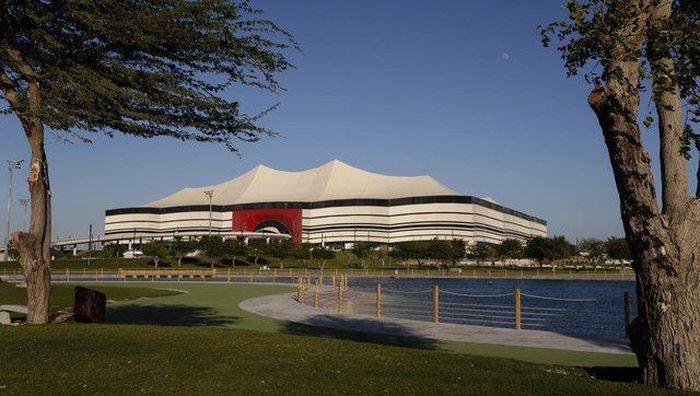 SVĐ Al Bayt sức chứa 60.000 chỗ ngồi ở thành phố ven biển Al Khor, cách thủ đô Doha 35 km, nơi tổ chức lễ khai mạc và trận khai mạc World Cup 2022 - Ảnh: qatar2022.qa.
