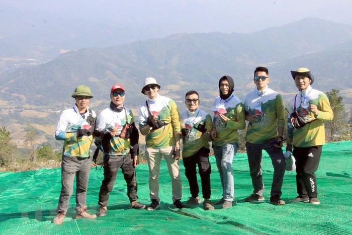  Bình Liêu là điểm đến hấp dẫn với các Phi công tham gia môn thể thao Dù lượn. (Ảnh: TTXVN phát) 