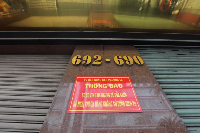  Hàng loạt cơ sở karaoke trên địa bàn TP.HCM đều đang đóng cửa để khắc phục các yếu tố về an toàn PCCC. Ảnh: Quỳnh Danh. 