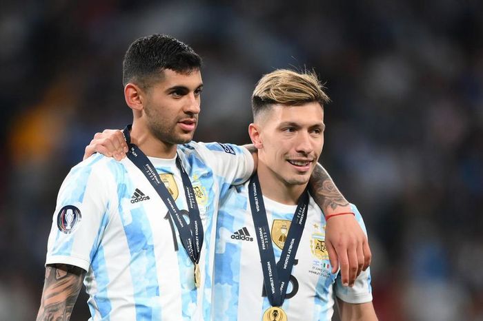 Romero và Lisandro Martinez có thể là cặp đôi trung vệ của Argentina ở Qatar