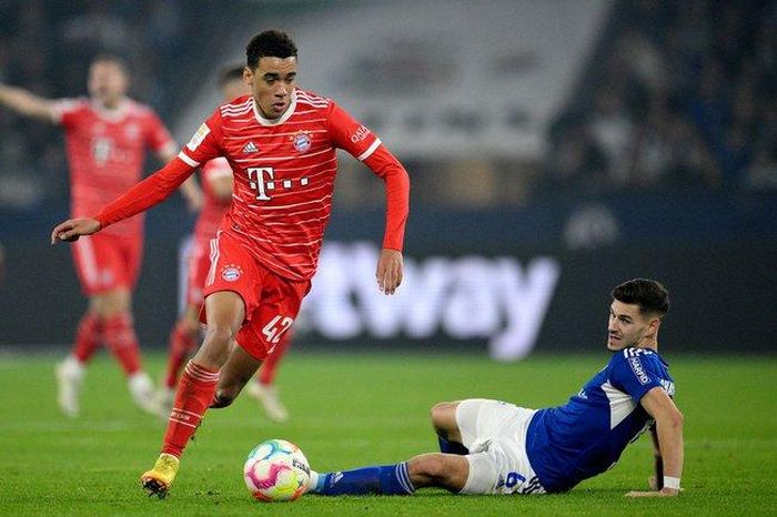 Bayern giành chiến thắng dễ dàng trước Schalke