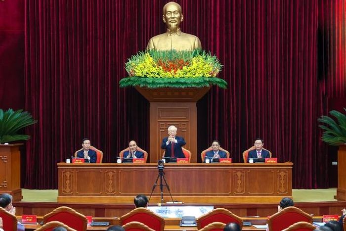 Tổng Bí thư Nguyễn Phú Trọng, Chủ tịch nước Nguyễn Xuân Phúc, Thủ tướng Phạm Minh Chính, Chủ tịch Quốc hội Vương Đình Huệ và Thường trực Ban Bí thư Võ Văn Thưởng chủ trì hội nghị - Ảnh: VGP/Nhật Bắc