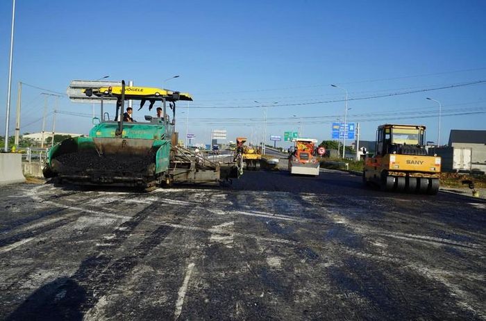 Doanh nghiệp xây dựng Xuân Trường huy động tối đa phương tiện đẩy nhanh tiến đô thi công.