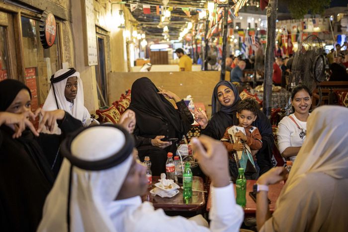  Qatar có những kế hoạch giảm thiểu đồ ăn thừa. Ảnh: AP. 