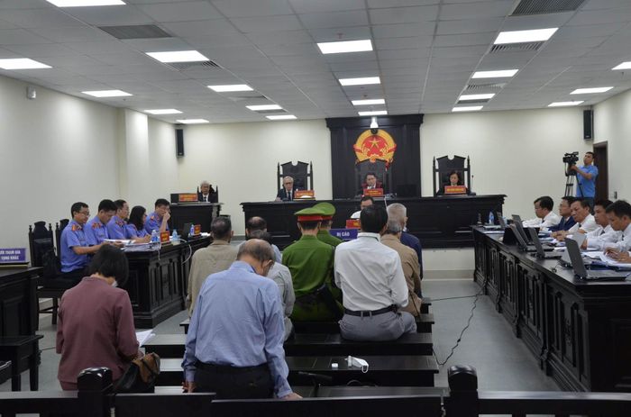 Toàn cảnh phiên tòa xét xử chiều nay