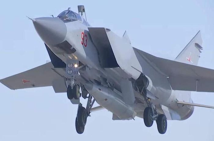 Dựa trên những thông tin mới được Bộ Quốc phòng Nga công bố, tên lửa Kh-47 Kinzhal có tầm bắn trên 2.000 km.