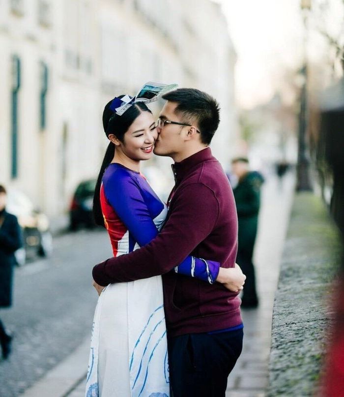 Khoảnh khắc hạnh phúc của Ngọc Hân và chồng sắp cưới. 