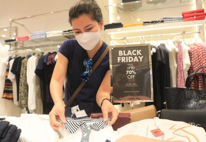 Tự chịu trách nhiệm về mọi giao dịch mua hàng được thực hiện vào dịp Black Friday có thể sẽ kìm hãm nhiều cảm xúc nhất thời của bạn, nhưng đó thường là bước đầu tiên để tận hưởng trải nghiệm mua sắm mà không nguy cơ trở thành nạn nhân của sự hối hận.