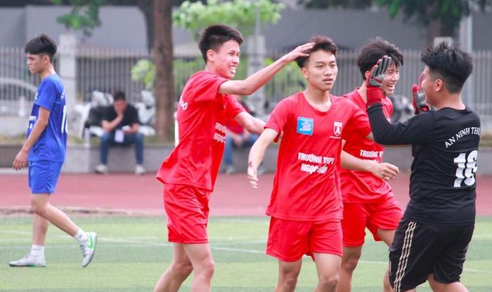 Bảng H: THPT Ngọc Hồi 1-0 THPT Hoài Đức A