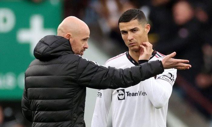 Man Utd chấm dứt hợp đồng trước thời hạn 6 tháng với Ronaldo sau những lùm xùm gây ra bởi tiền đạo Bồ Đào Nha.