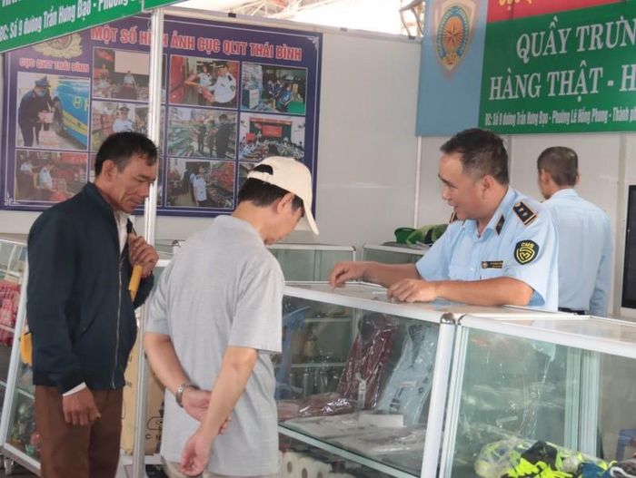 Cục Quản lý thị trường Thái Bình đã có nhiều hoạt động thiết thực để nâng cao nhận thức của người tiêu dùng về hàng giả, hàng nhái