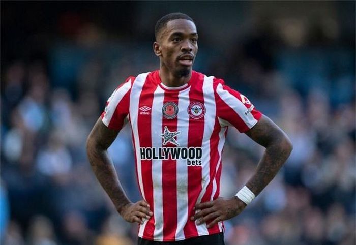 Ivan Toney sẽ là lựa chọn đáng suy nghĩ nếu Ten Hag muốn mua tiền đạo này